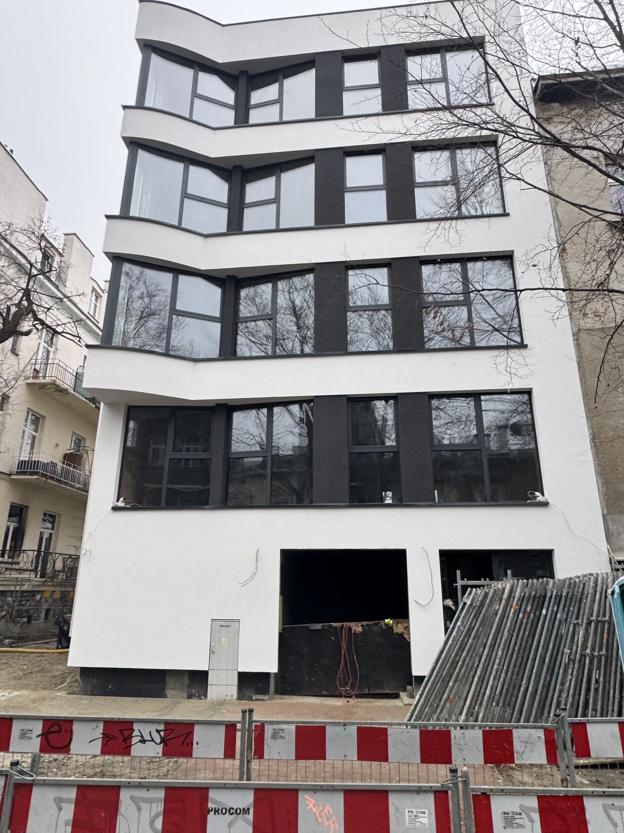 Kamienica — Elewacja Boczna